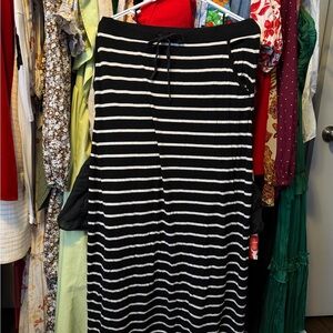 Max Studio Black and White Maxi Skirt